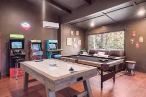 Private Creek, Game Room, Hot Tub, Fire Pit, WiFi - Image 5