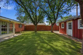 The Betty: Hot Tub | Sleeps 10 | Fire Pit - Image 2