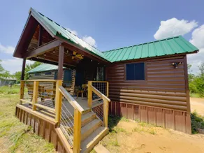 Apache Log Cabin | Walk to Lake, Pets Ok - Image 4