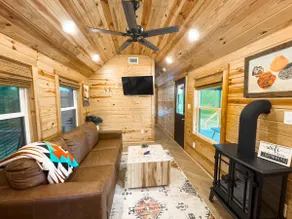 Apache Log Cabin | Walk to Lake, Pets Ok - Image 3