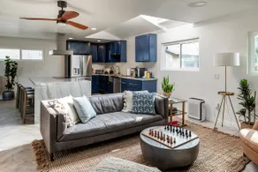 Townhouse on the Beach - Image 3
