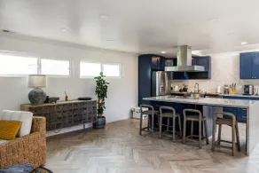 Townhouse on the Beach - Image 5