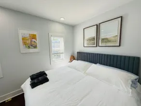4 Bed 3 Bath Home 15 min from White House - Image 2