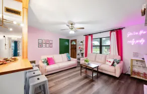 The Pink Cabana - Image 5