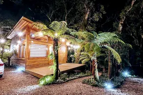 Cabin with Bathtub in the middle of Nature - Image 5