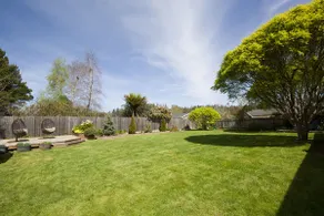 Pet Friendly, Stylish Home Complete With Hot-Tub! - Image 5