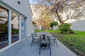Glacisstraße – Yard - Image 4