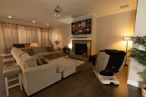 Brand-New 4BR Family Home |Luxurious Huge HOUSE - Image 2