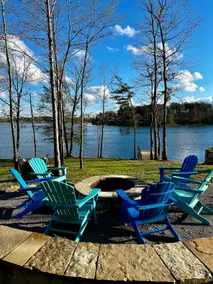 Catch & Release - Spacious Lakefront Getaway - Image 4