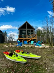 Catch & Release - Spacious Lakefront Getaway - Image 3
