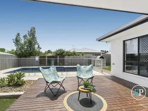 Tropical holiday home with a pool - Image 4