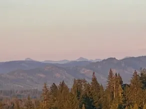 Spectacular Yosemite Views at The Lookout - Image 3
