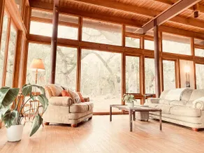 The Glass House - Image 5