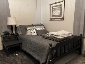 Cozy Cafe Style, 2 BR BSMT APT No SMKG/PETS - Image 5