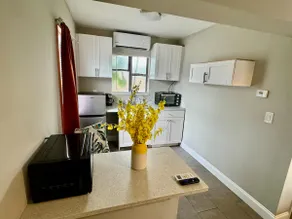 Seascape! Studio Apt near the Beach• Pets Welcome - Image 2