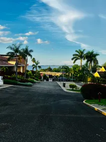 D.OV(Devon’s Ocean View) Negril - No shared space - Image 5