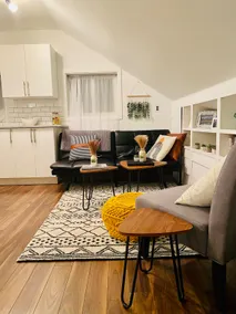 Cozy Comox Character Suite/Loft - Image 2