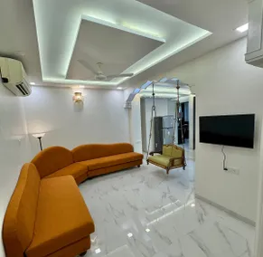 Satellite Abode-Comfortable stay in city center. - Image 5
