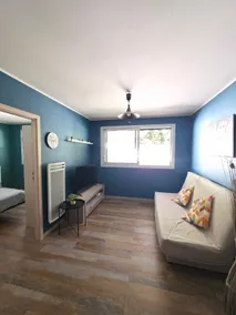 superb flat with swimming pool and parking - Image 2