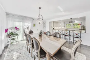 3bedrooms& 2 bath (king bed) in newly updated Home - Image 5