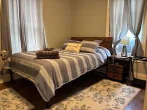 2 bed w/ garage by hospital in quiet area - Image 3