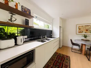 Paperbark Tree House - Image 2