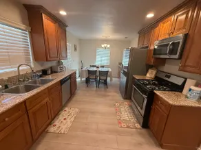 Brand new modern 2 bedrooms 2 living rooms 1 bathroom full kitchen stylish home - Image 4
