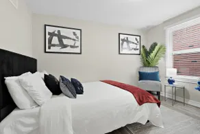 5 Mins to Fallsview | With BBQ/Wine/Parking - Image 5