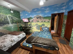 Guh's House - Image 3