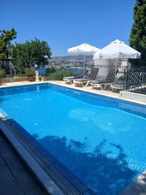 Gorgeous Villa | Sparkling Pool | Stunning Views - Image 2