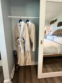 Luxury Beachfront Couples Retreat - Image 3