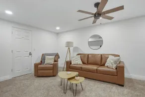 Cozy 2-Bedroom Apartment Suite - Image 3