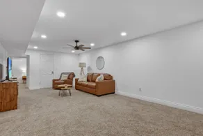 Cozy 2-Bedroom Apartment Suite - Image 4