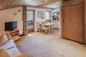 Alpenrose Apartments/Apartment 3 - Image 5
