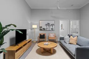 The Hunter Hideaway - Steps to Dining & CBD - Image 2