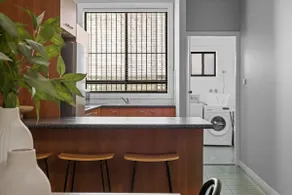 The Hunter Hideaway - Steps to Dining & CBD - Image 5