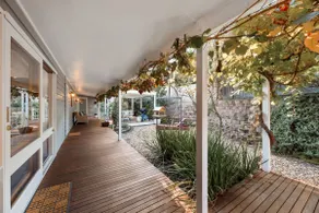 Bancroft Haven - 4BR, Dining, Panoramic Views - Image 4