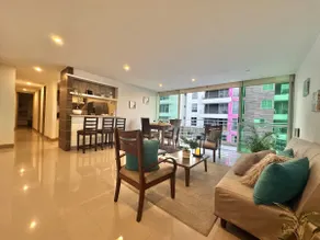 Spacious Apt: Balcony, Views, Wifi - Coffee Park - Image 2