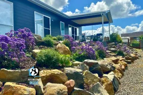 Cozy new 3BR home w/stunning sea views, fast wifi - Image 4