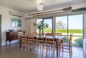 Viewbank Homestead: A Sprawling Garden Estate - Image 4