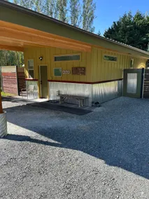 Goldfinch modern cottage private acreage with view - Image 4