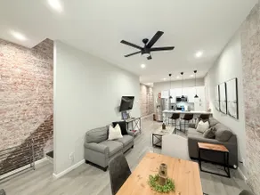 Rustic Charm 4BDRM Home| STL Developers - Image 2
