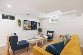 Cozy Luxe Hideaway Near West End, Parks & Downtown - Image 3