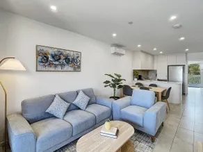 Bay View 2-Bedroom Apartment - Image 2
