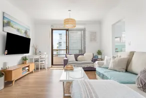Fine Pine - Beachside Lifestyle with Two Balconies - Image 2