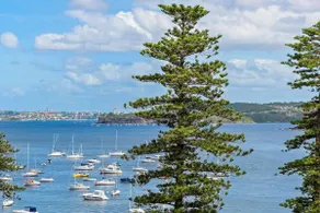 Fine Pine - Beachside Lifestyle with Two Balconies - Image 4