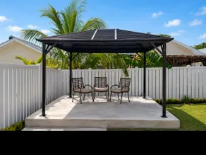 Modern 2 Bedroom Retreat, Private Gazebo, Pool, Gym & Starlink WiFi - Image 3