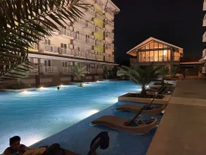 537 Condotel Near Airport&Mall+Pool+Gym+Fast Wifi. - Image 2