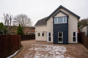 All Saints House - Image 2