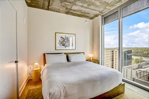 Scenic 1BR Lakeview Natiivo Austin 15th-Floor - Image 4